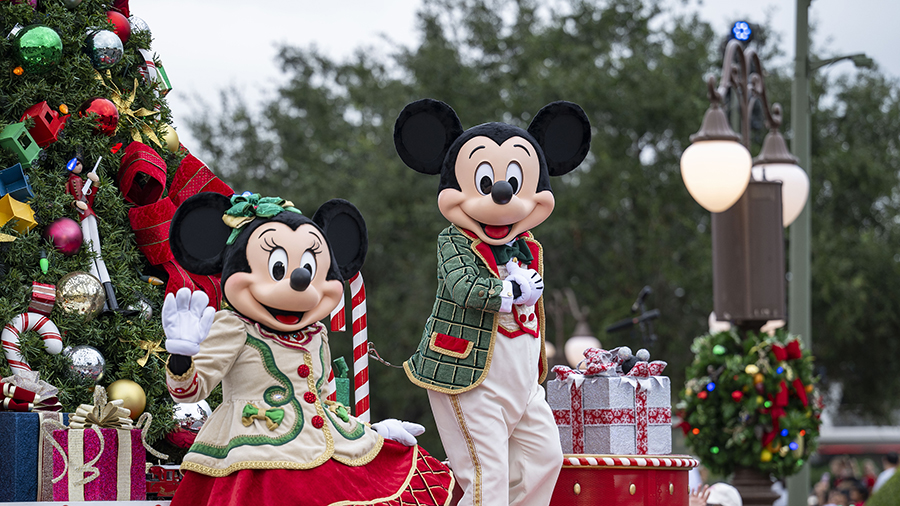 Disney Parks Magical Christmas Day Parade